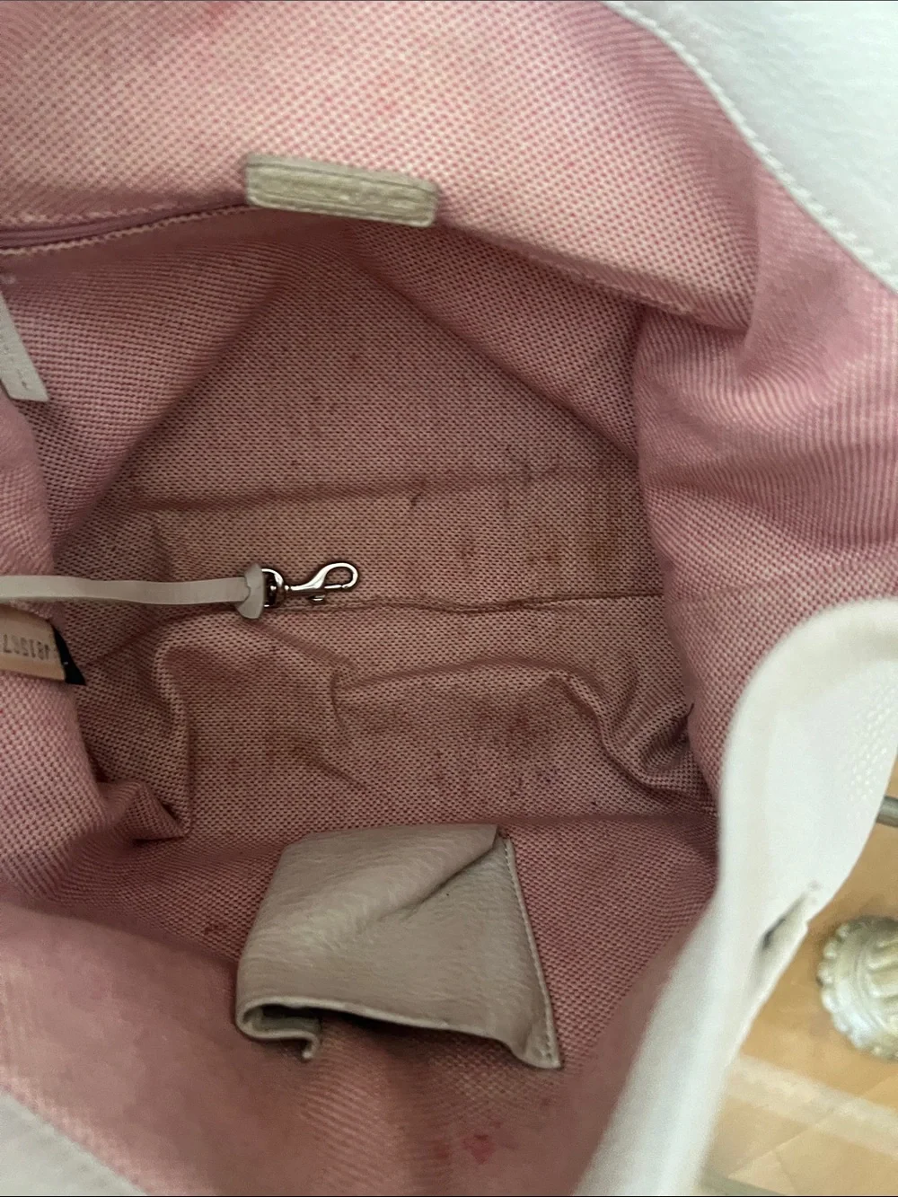 Dooney & Bourke Cream Leather Shoulder Hobo fair condition